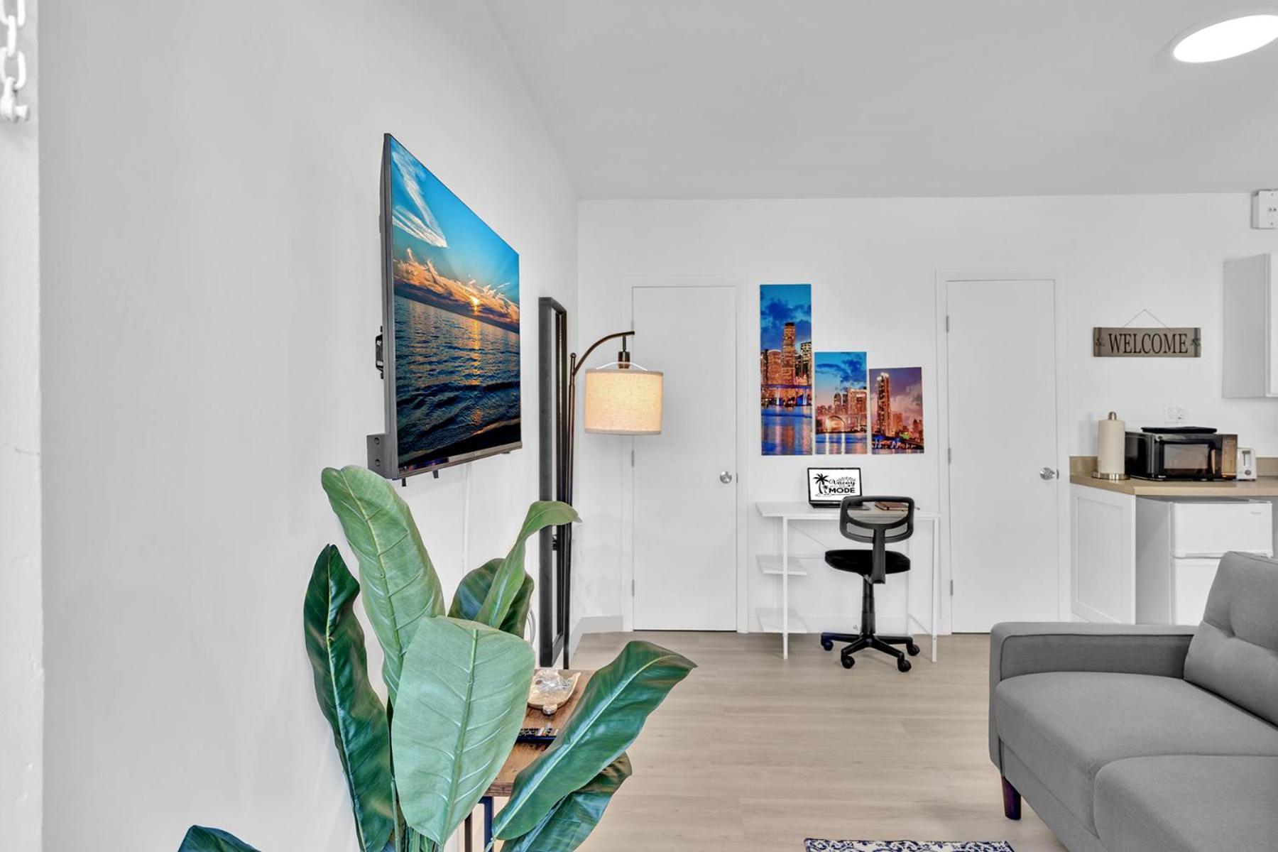 Young Circle & Hollywood Blvd Posh Studio Suite Dış mekan fotoğraf