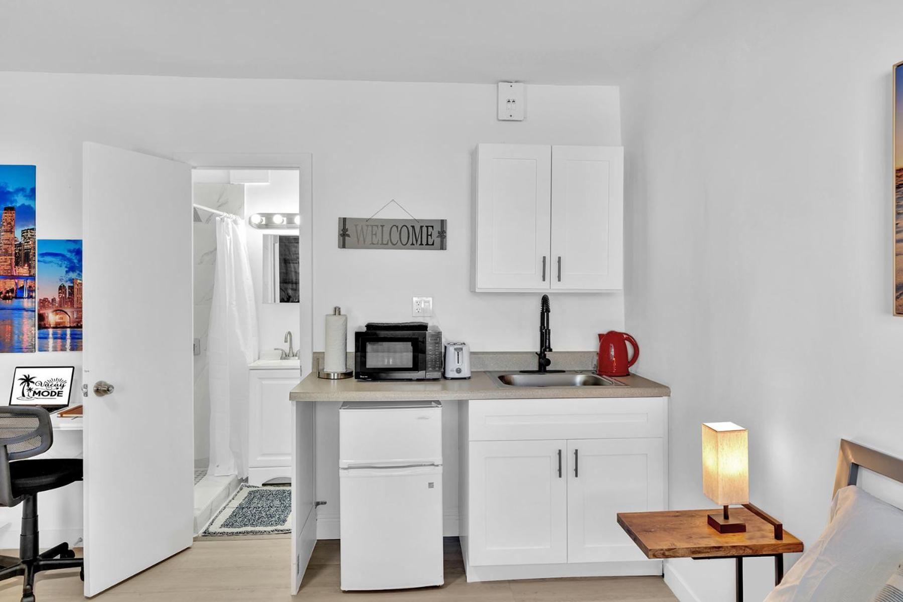 Young Circle & Hollywood Blvd Posh Studio Suite Dış mekan fotoğraf