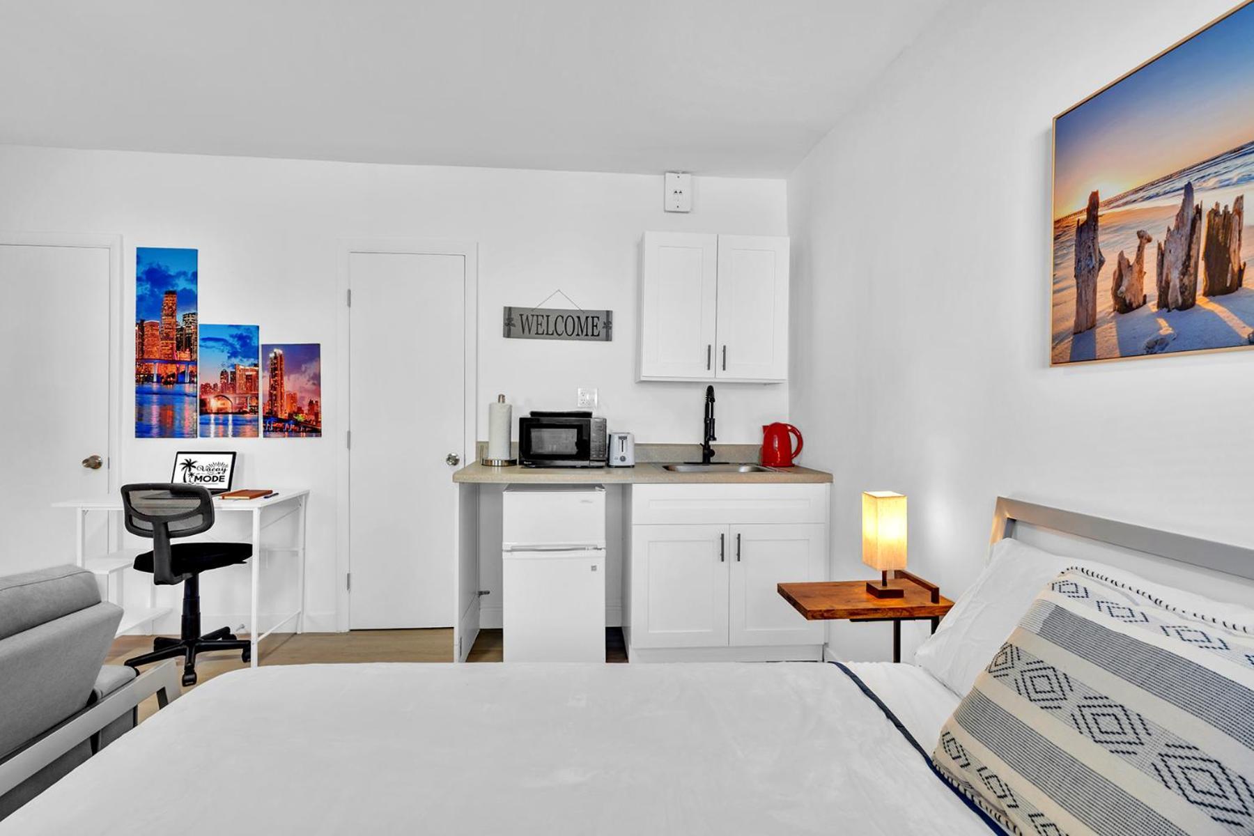 Young Circle & Hollywood Blvd Posh Studio Suite Dış mekan fotoğraf